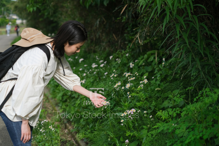 woman in rural area (7)