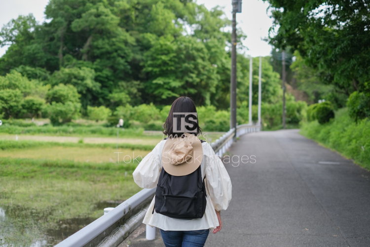 woman in rural area (16)