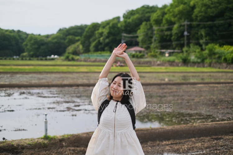 woman in rural area (23)