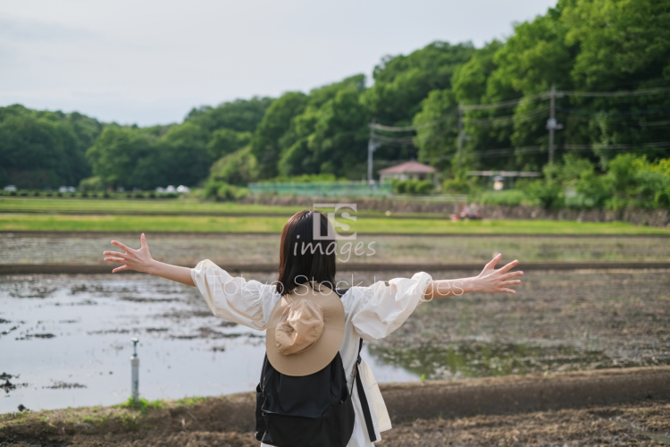 woman in rural area (25)